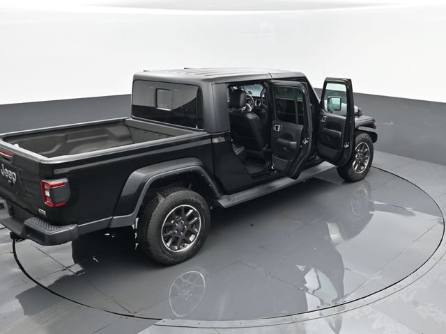 Used 2022 Jeep Gladiator Overland w/ Popular Equipment Package AWD/4WD image 25