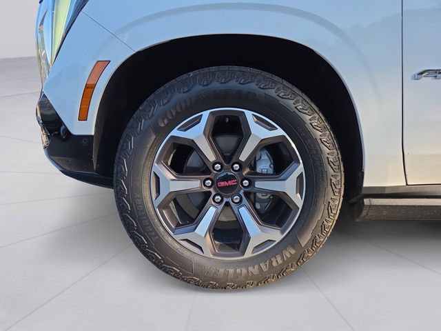 Used 2025 GMC Yukon AT4 Ultimate AWD/4WD image 9