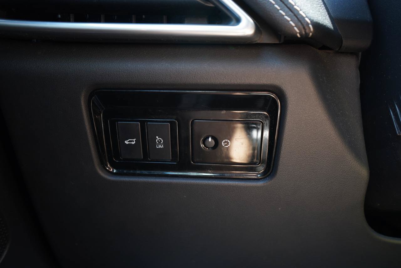 Used 2020 Jaguar F-PACE R-Sport AWD/4WD image 26