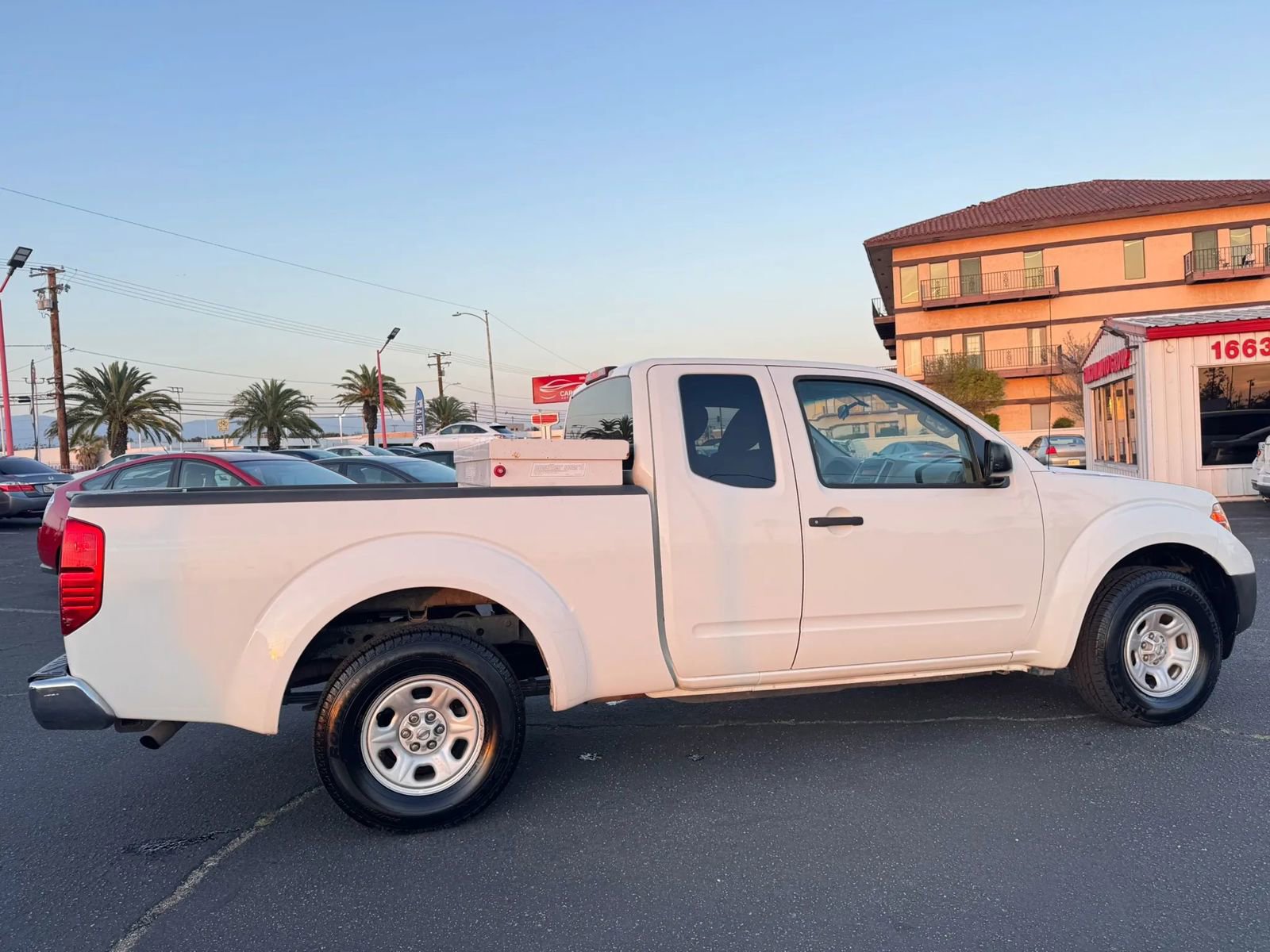 Used 2014 Nissan Frontier S RWD image 9