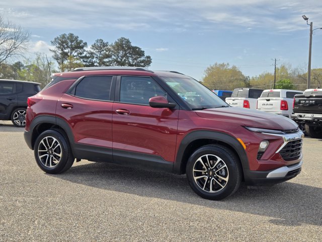 Used 2025 Chevrolet TrailBlazer LT FWD image 5