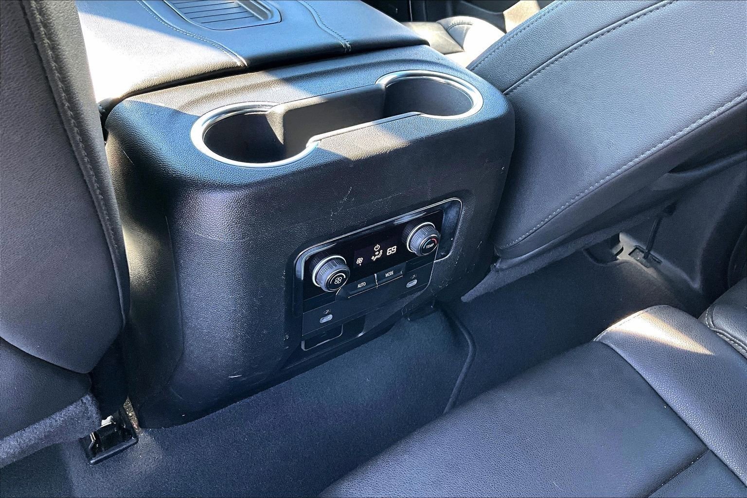 Used 2024 Chevrolet Tahoe LT image 10