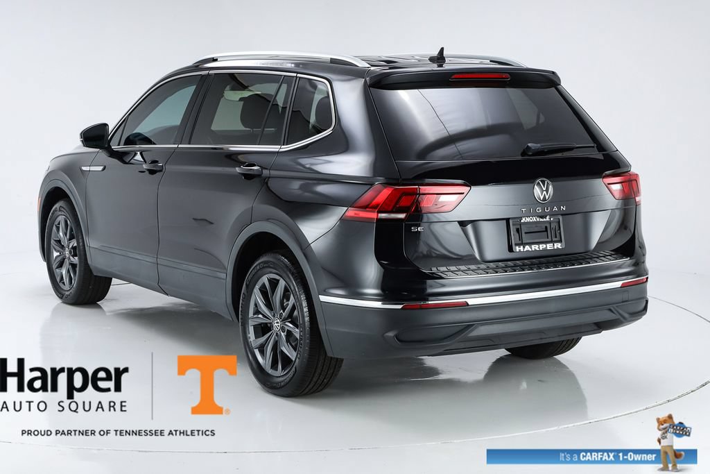 Used 2023 Volkswagen Tiguan SE w/ Panoramic Sunroof Package FWD image 7