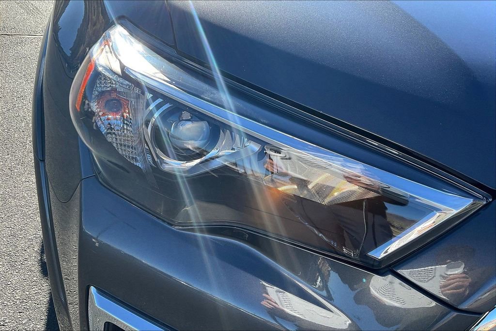 Used 2023 Toyota 4Runner Limited image 32