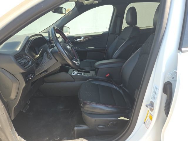 Used 2024 Ford Escape ST-Line Select AWD/4WD image 17