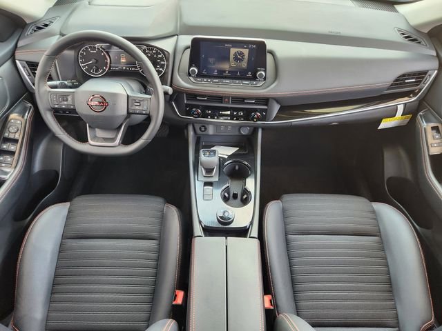 Certified 2025 Nissan Rogue SV AWD/4WD image 23