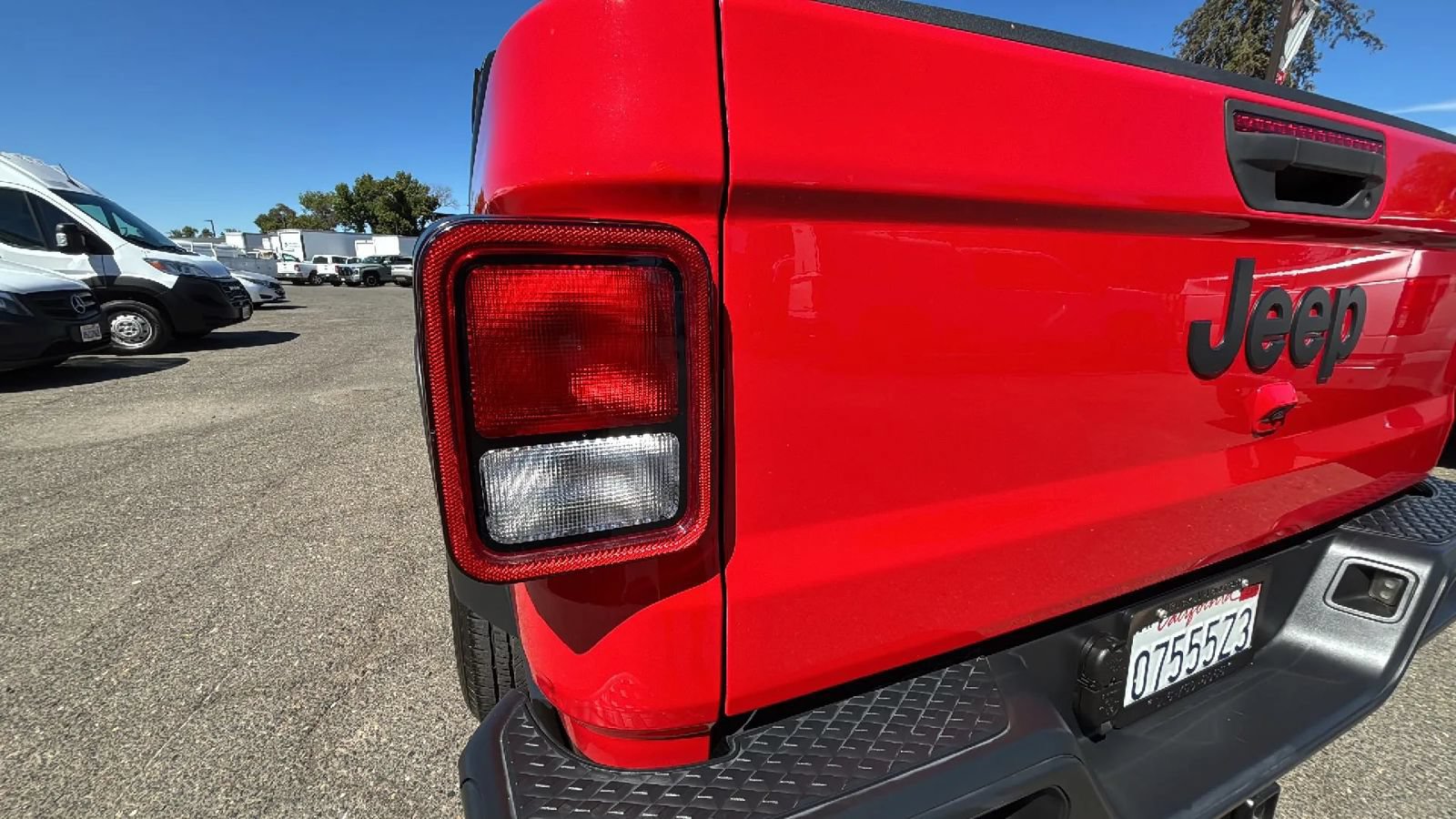 Used 2023 Jeep Gladiator Sport AWD/4WD image 47