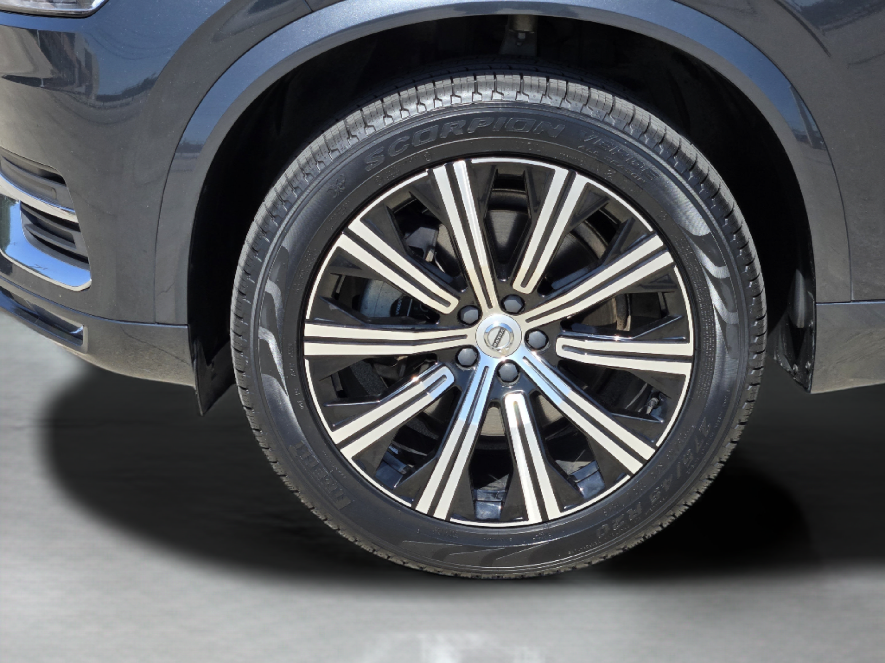 Certified 2022 Volvo XC90 T6 Inscription AWD/4WD image 38