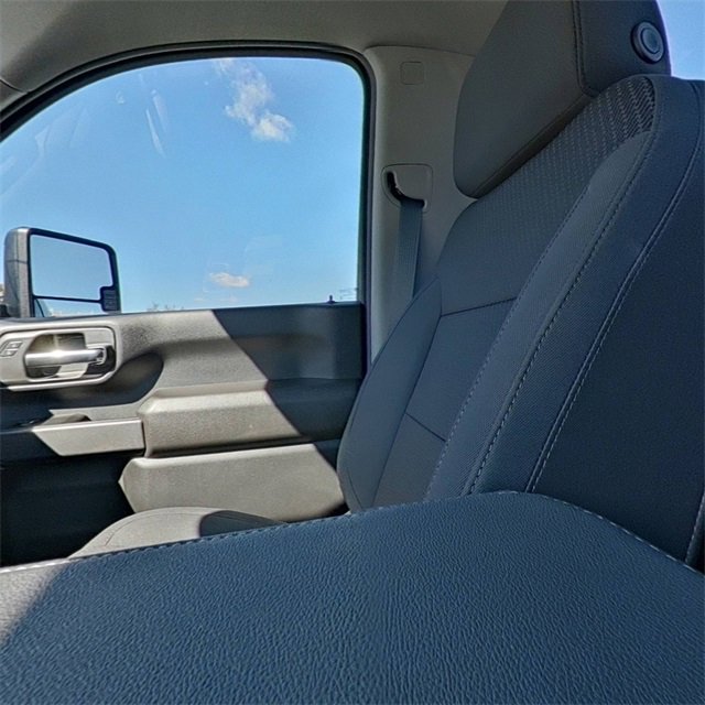 New 2025 GMC Sierra 2500 Pro image 24