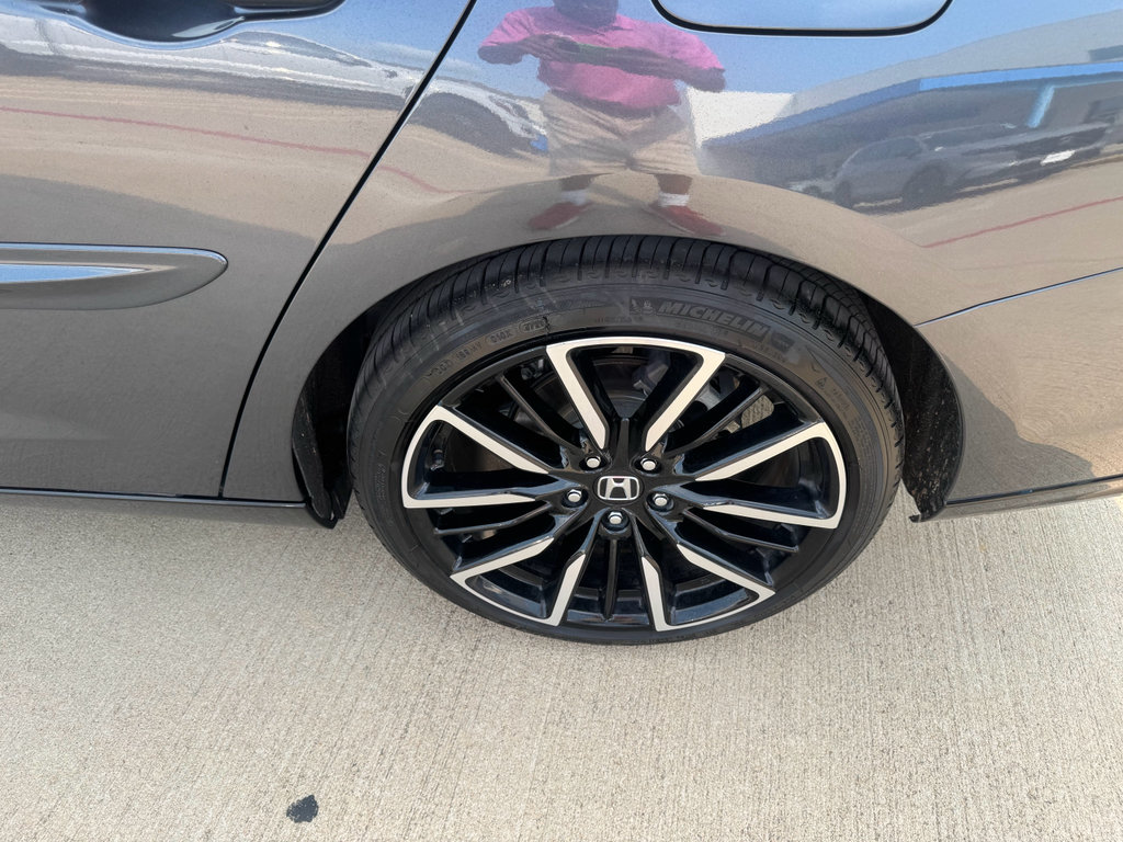 Certified 2025 Honda Accord Touring image 35