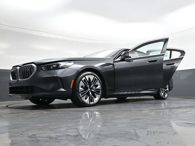 New 2026 BMW i5 eDrive40 AWD/4WD image 45