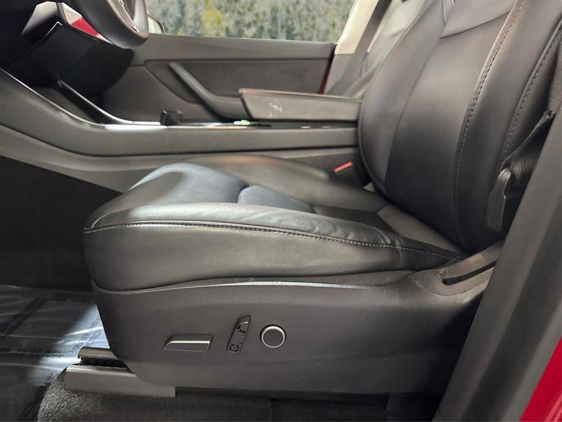 Used 2021 Tesla Model Y 2WD image 17