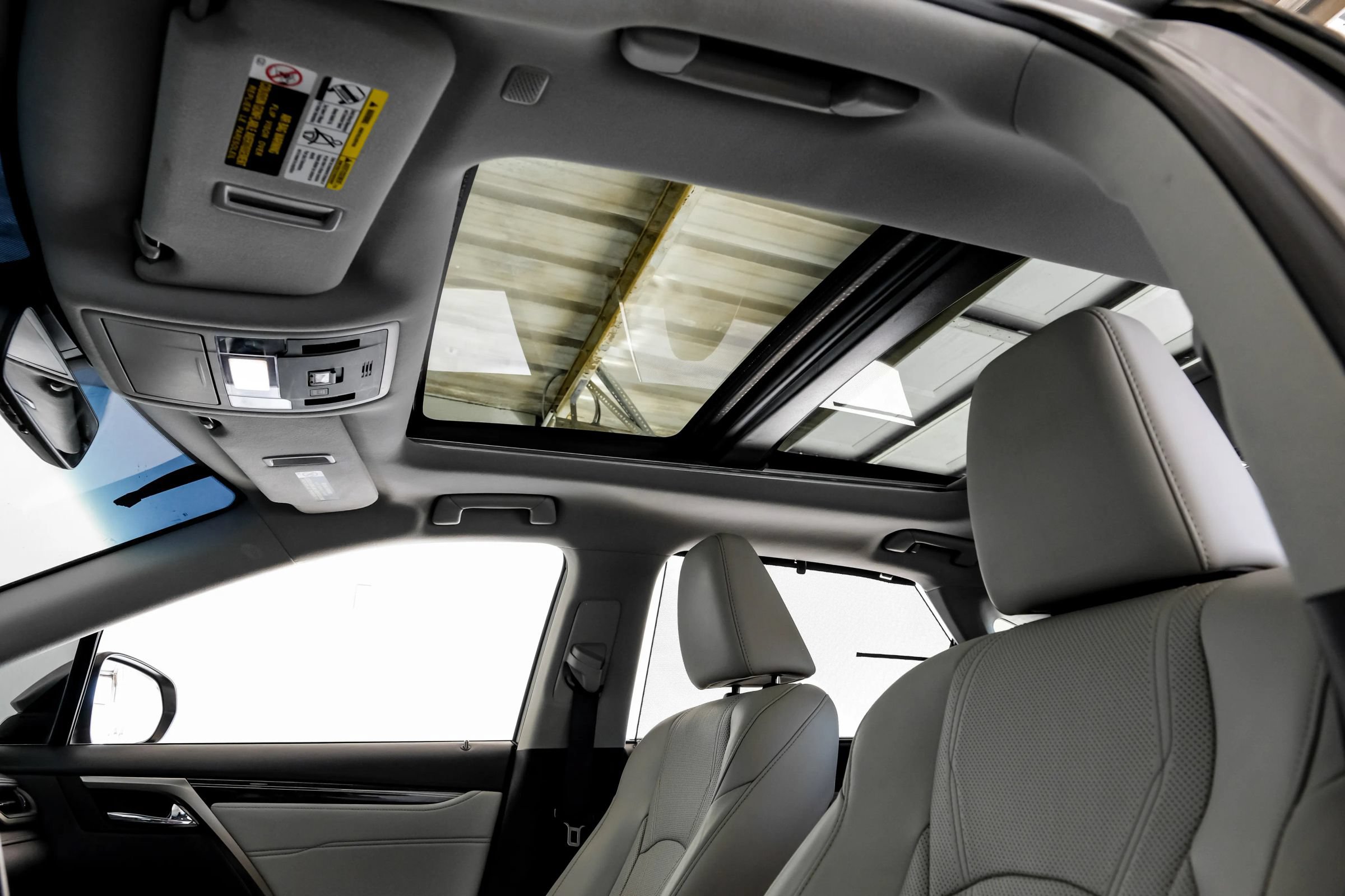 Used 2020 Lexus RX 450h AWD w/ Luxury Package image 5