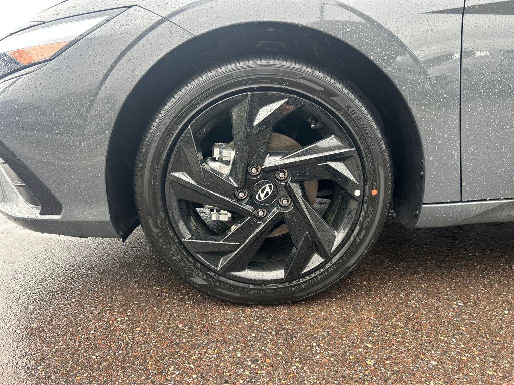 New 2026 Hyundai Elantra SEL Sport Premium image 10