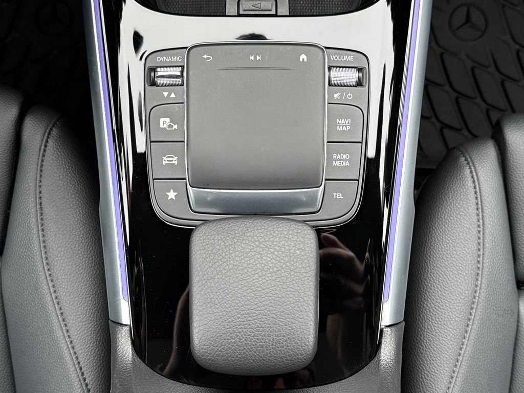 Used 2023 Mercedes-Benz GLB 250 4MATIC image 31