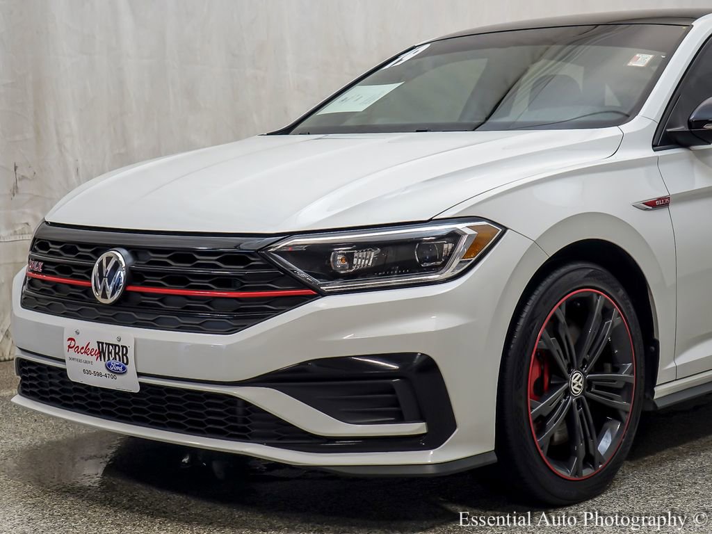 Used 2019 Volkswagen Jetta GLI FWD image 4