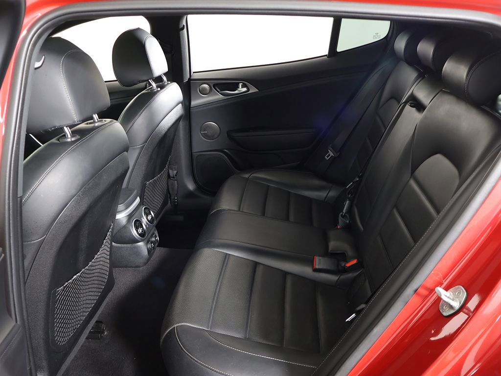 Used 2018 Kia Stinger GT2 AWD/4WD image 40