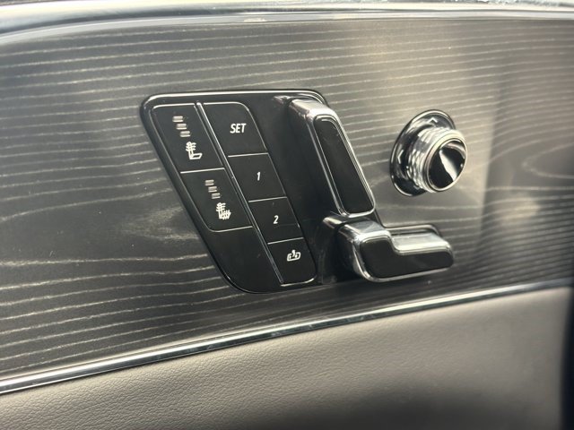 Certified 2024 Cadillac Lyriq Sport w/ LPO, Floor Liner Package AWD/4WD image 27