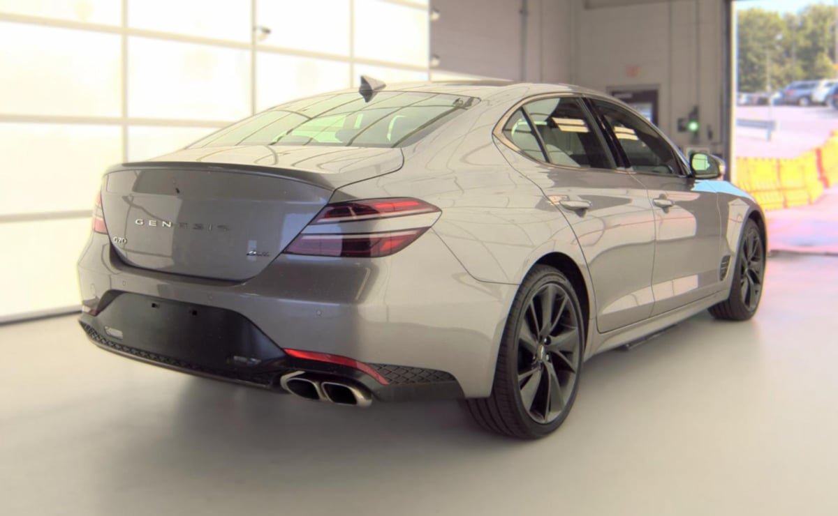 Used 2023 Genesis G70 2.0T w/ Sport Prestige Package AWD/4WD image 3
