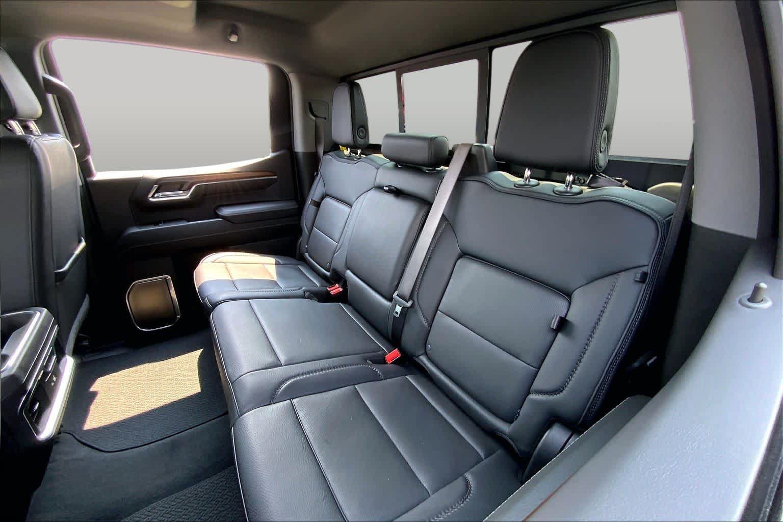 Used 2024 GMC Sierra 1500 Denali w/ Denali Reserve Package AWD/4WD image 20