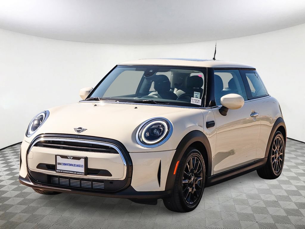 Used 2023 MINI Cooper 2-Door Hardtop FWD image 4