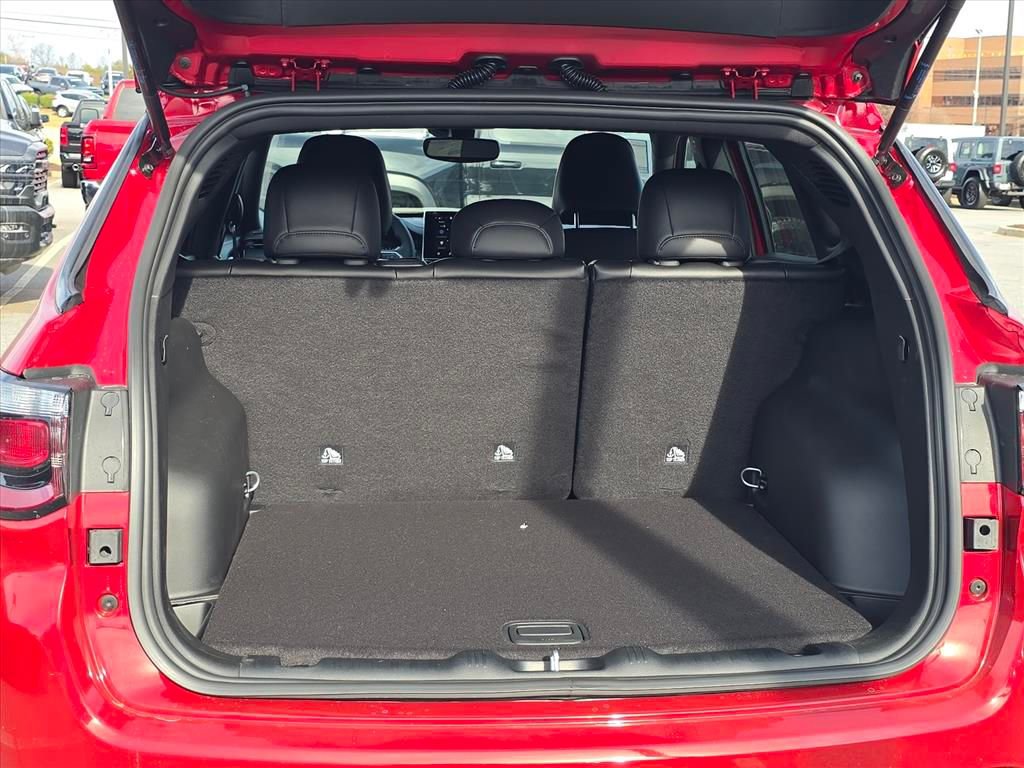 New 2026 Jeep Compass Latitude image 8