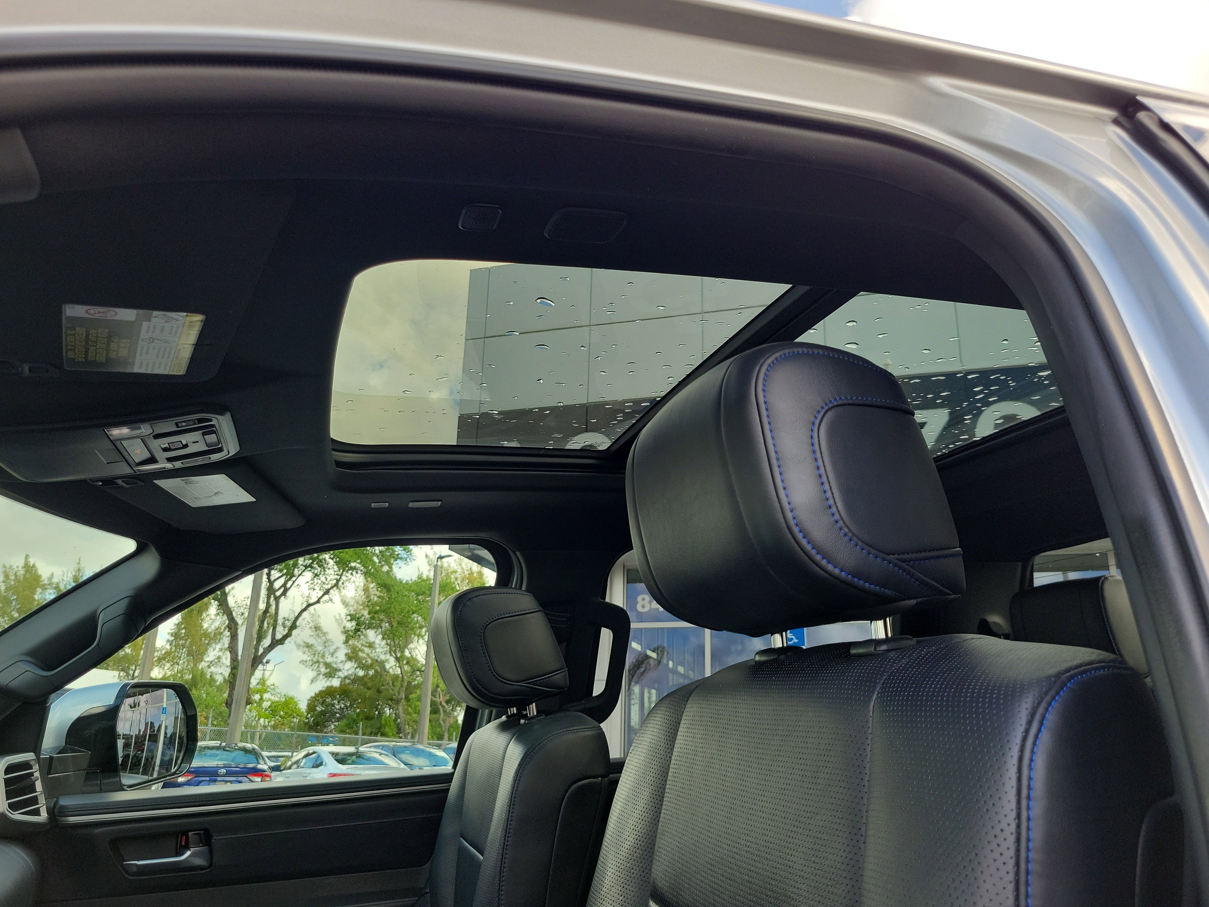 Used 2023 Toyota Tundra Platinum AWD/4WD image 11