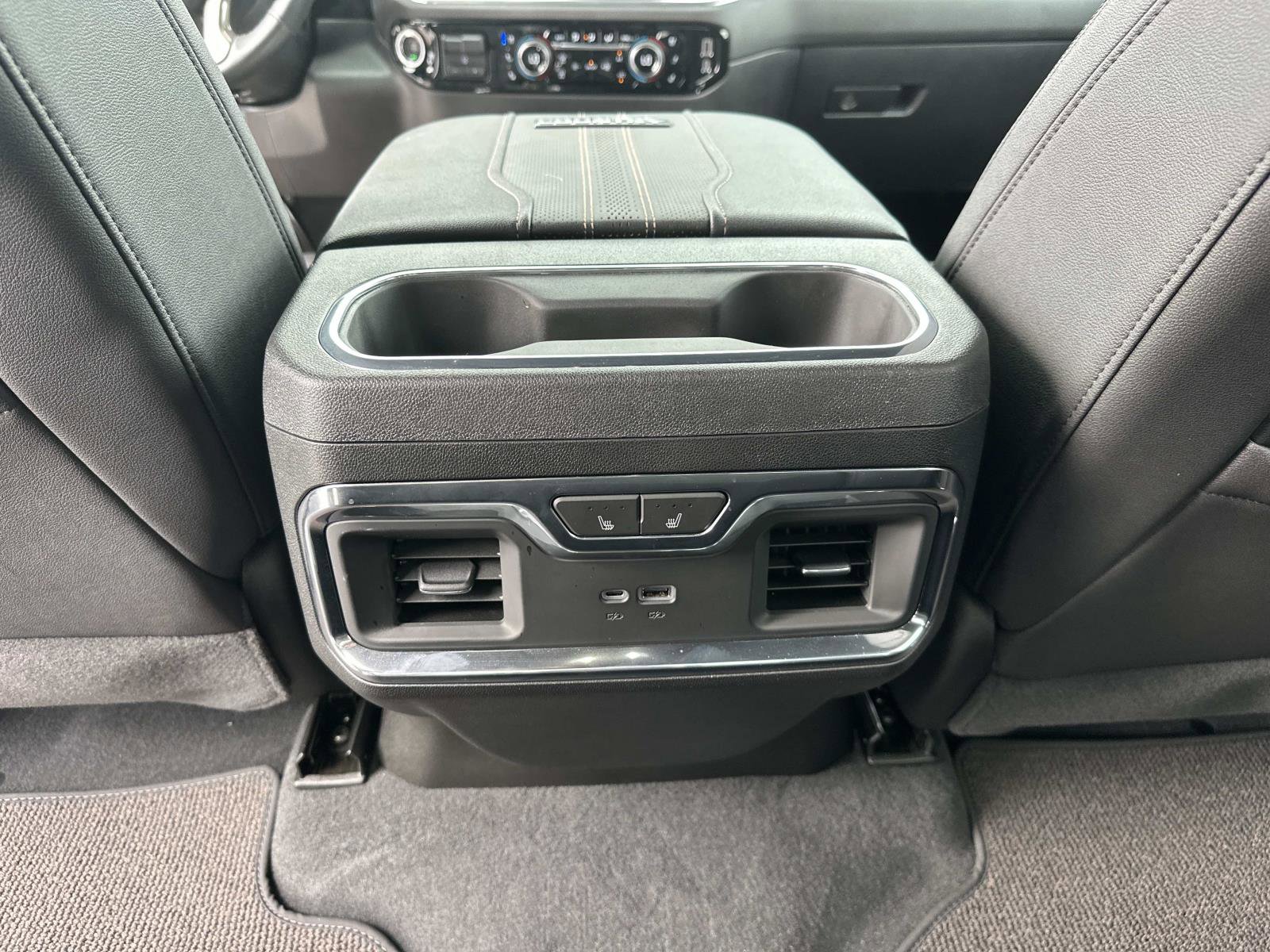 Certified 2024 Chevrolet Silverado 2500 High Country w/ LPO, Dark Essentials Package image 18