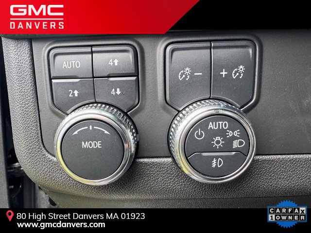Used 2024 GMC Yukon XL Denali image 11