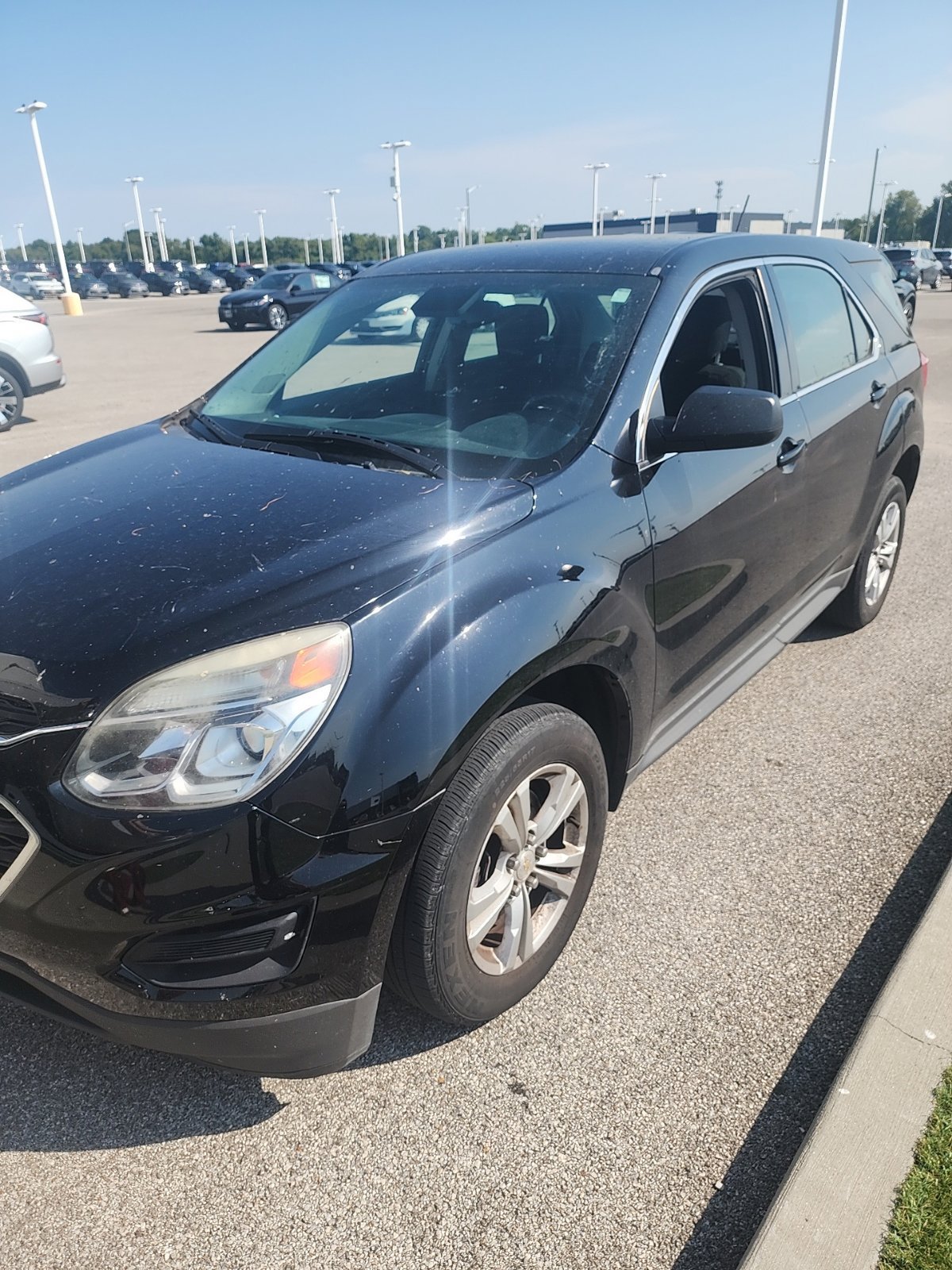 Used 2017 Chevrolet Equinox LS FWD image 2