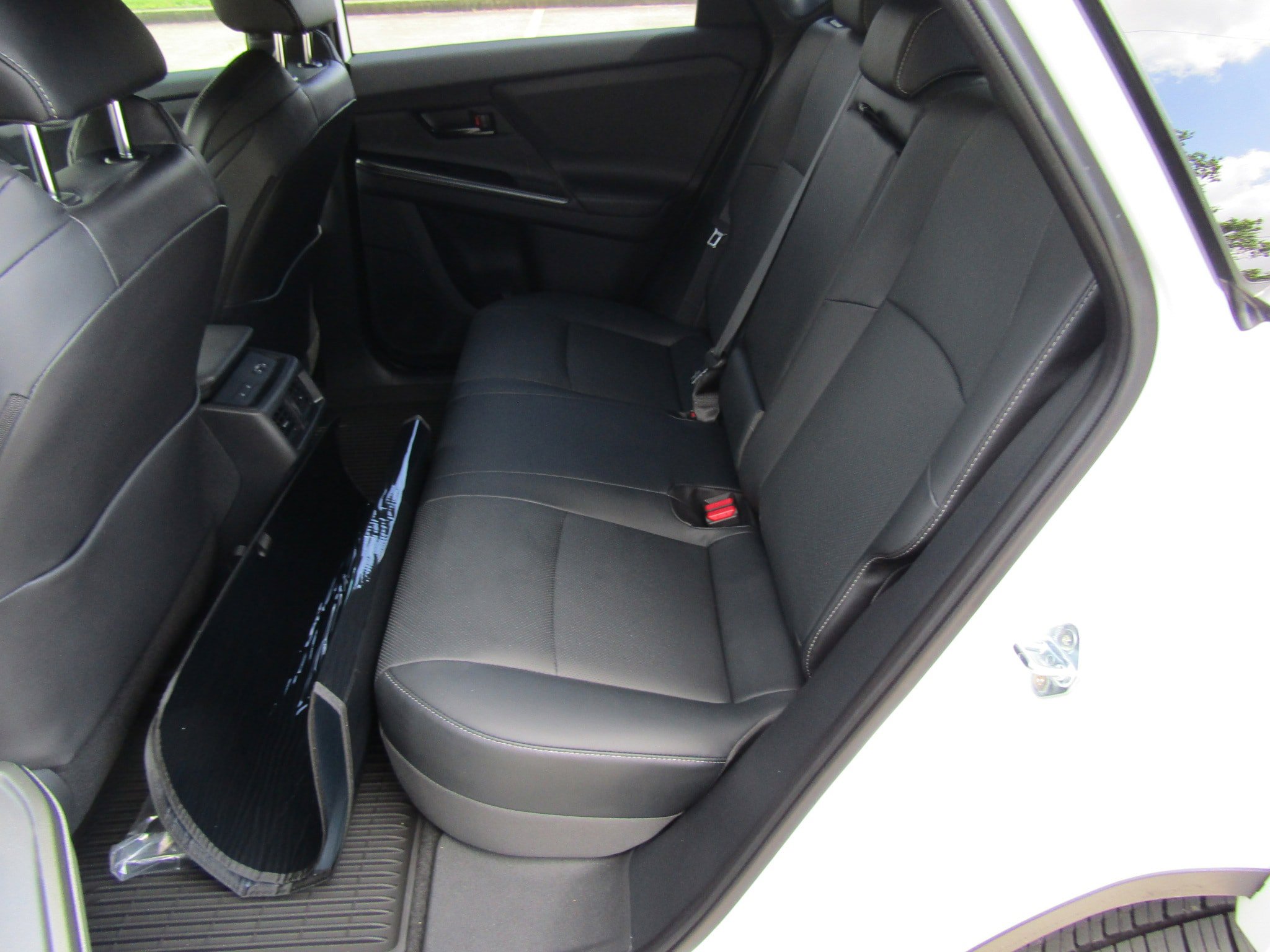 Used 2026 Toyota bZ AWD/4WD image 16