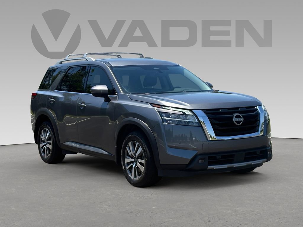 Used 2024 Nissan Pathfinder SL