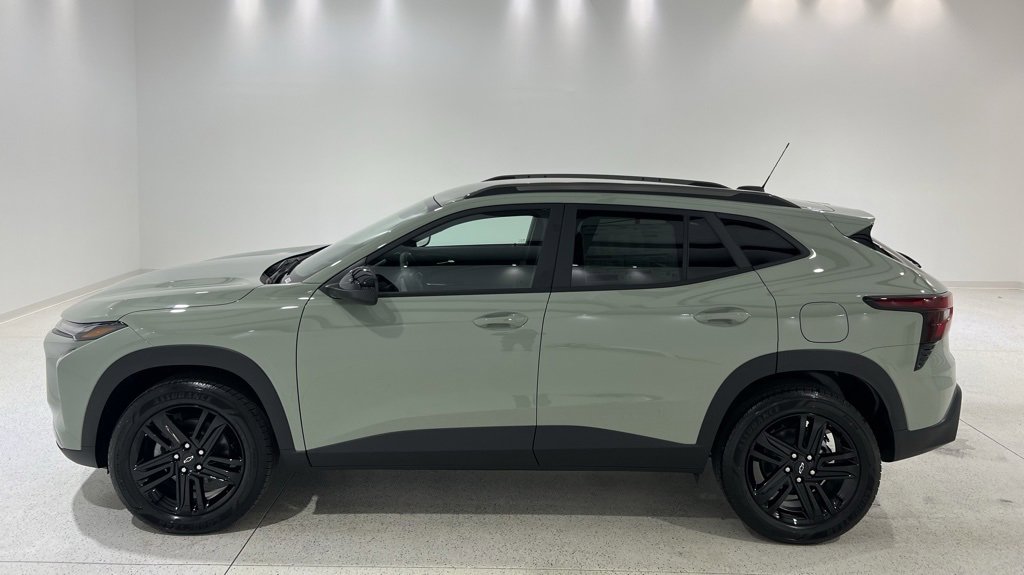 New 2026 Chevrolet Trax ACTIV w/ Driver Confidence Package image 2