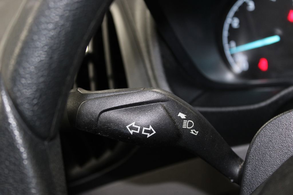 Used 2020 Ford Transit Connect XL image 34