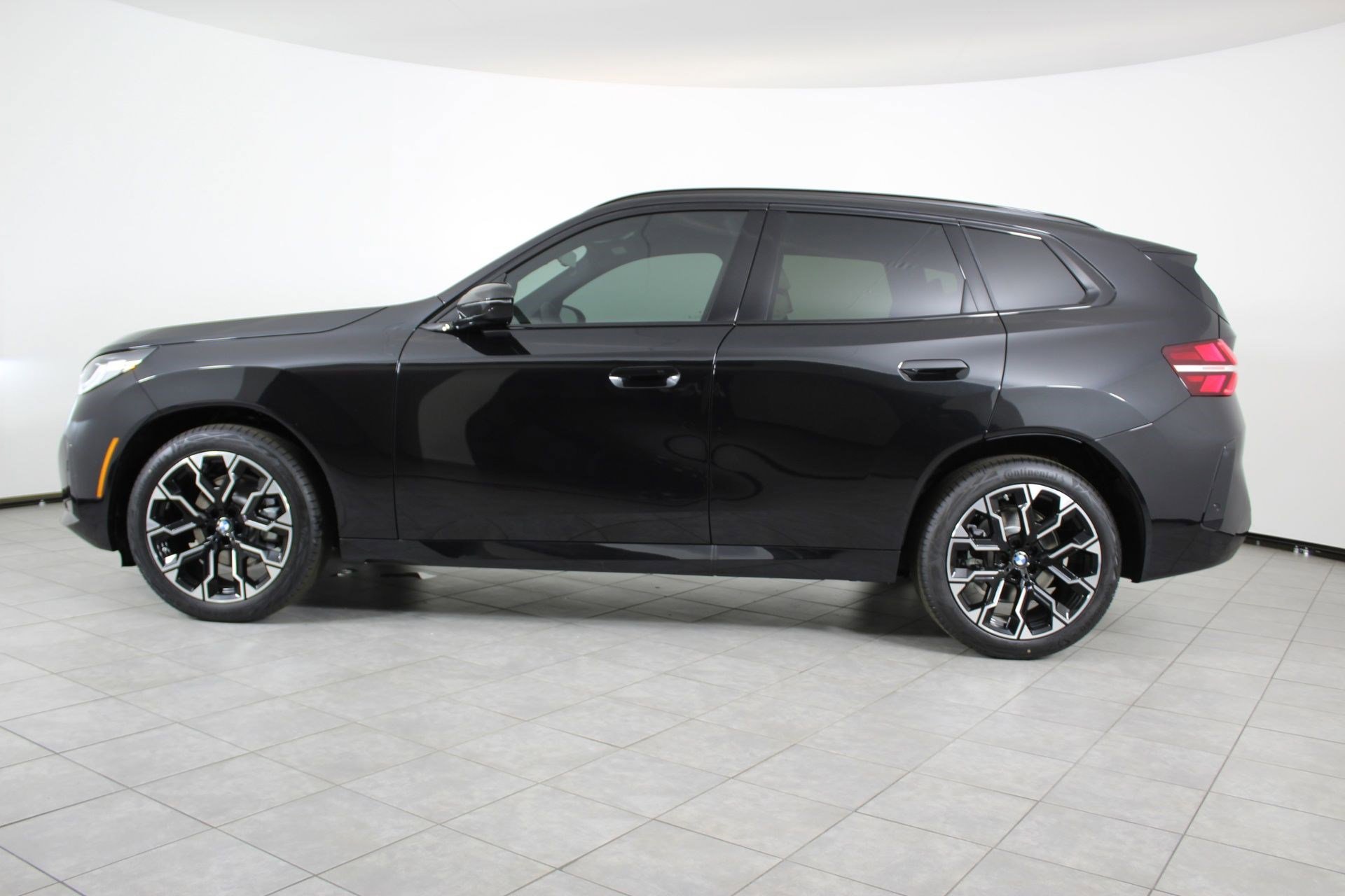 New 2026 BMW X3 xDrive30 w/ M Sport Package AWD/4WD image 2