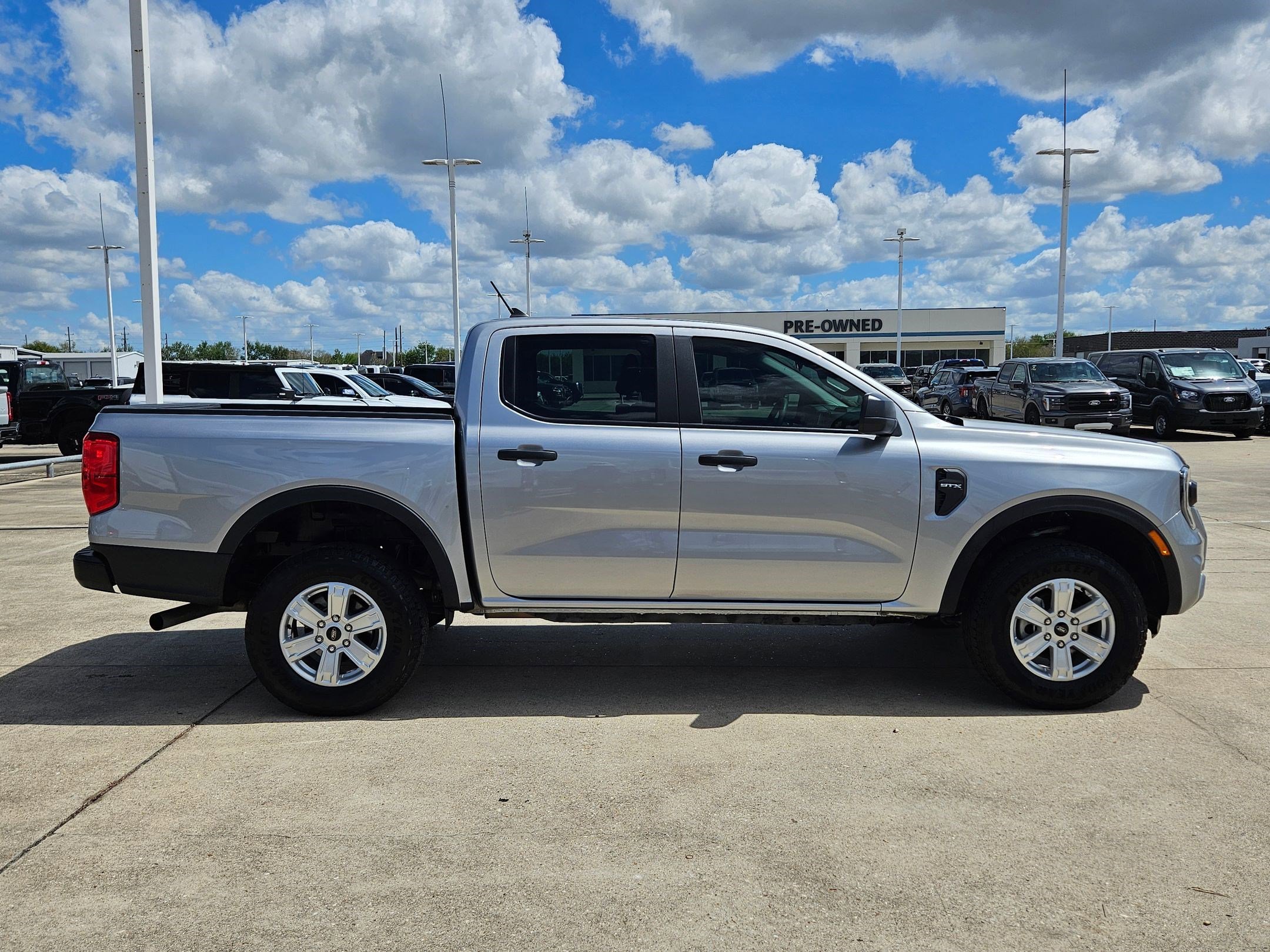 Used 2024 Ford Ranger XL w/ Trailer Tow Package image 2