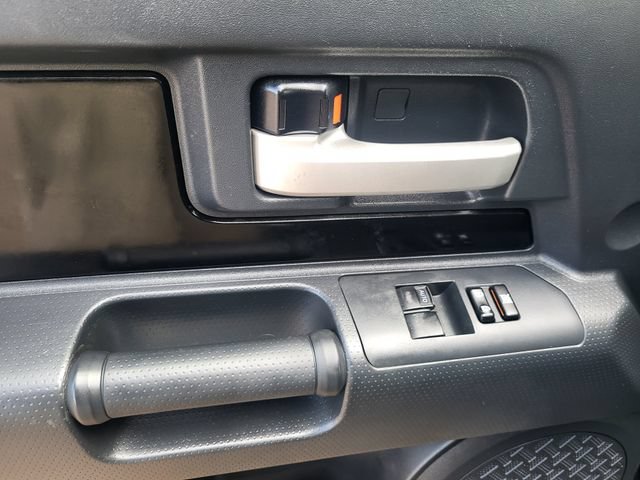Used 2012 Toyota FJ Cruiser 4WD w/ Upgrade Pkg image 13