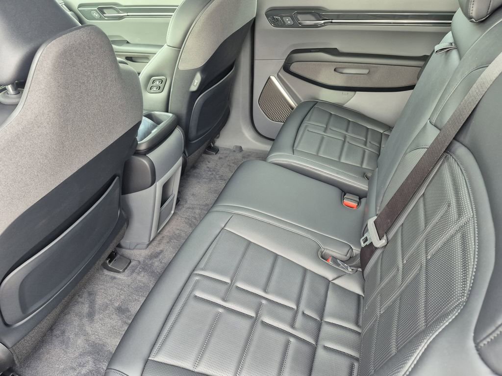 New 2026 Kia EV9 Land w/ Nightfall Edition Package image 12