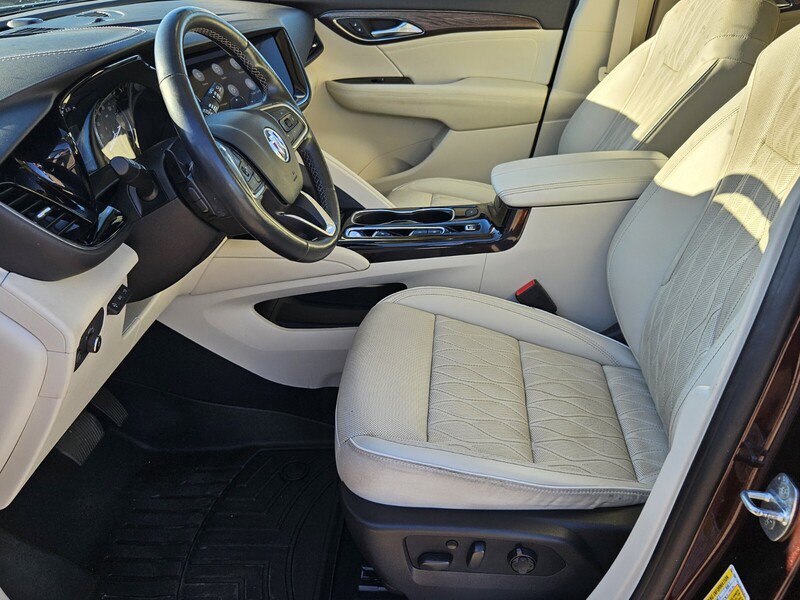 Used 2022 Buick Envision Avenir w/ Technology Package II image 9