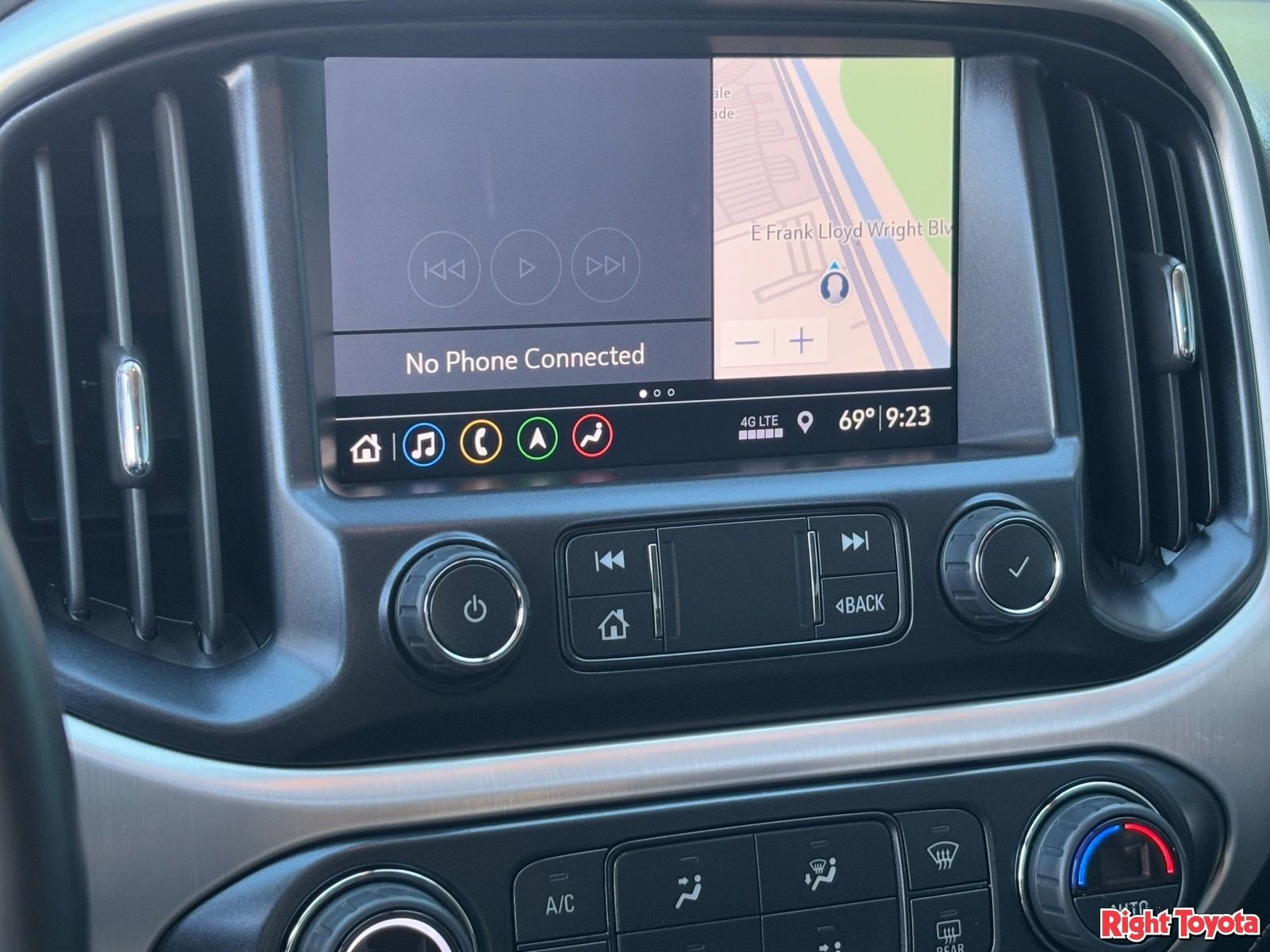 Used 2022 GMC Canyon Elevation w/ Elevation Premium Package image 25