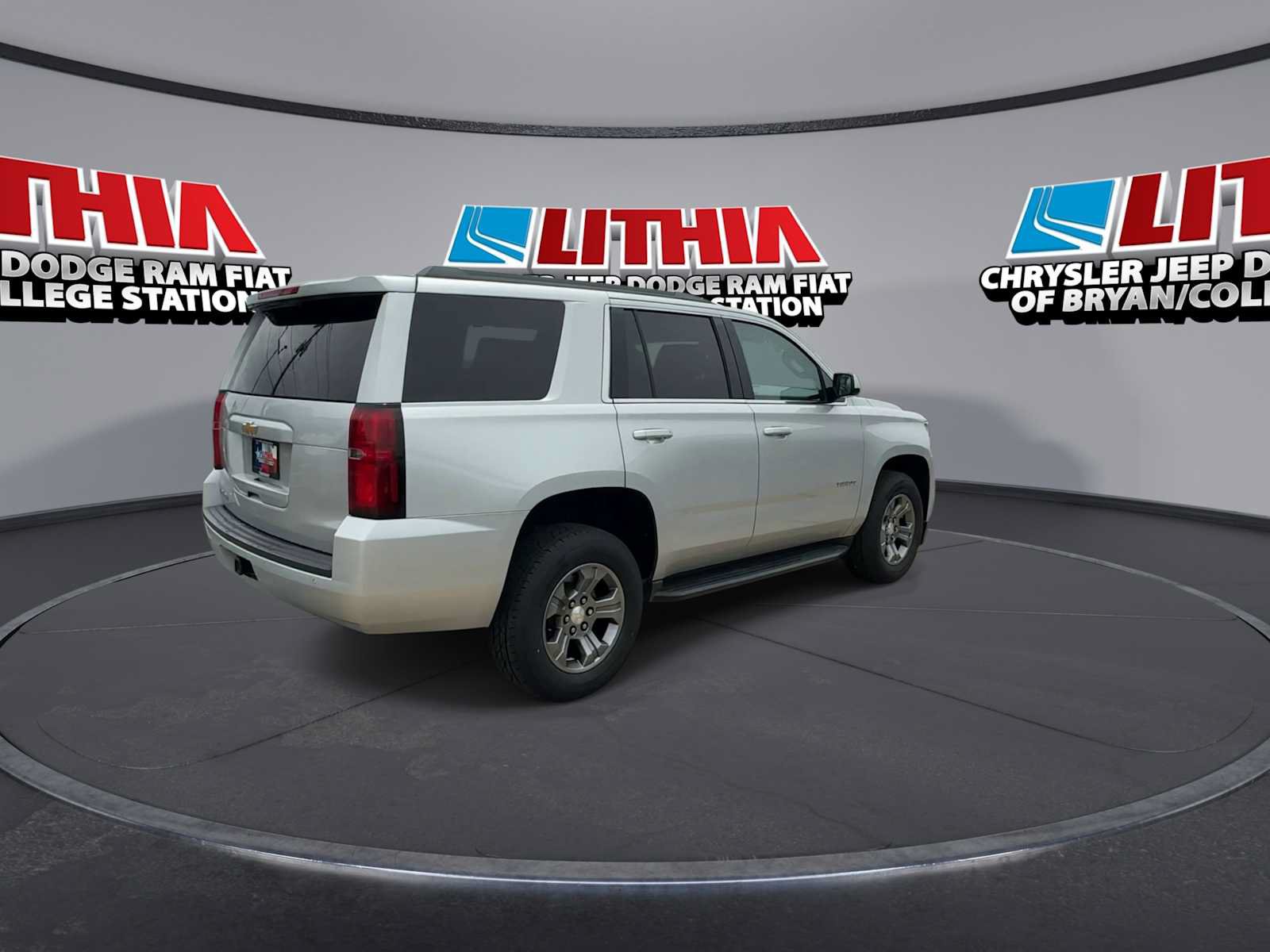 Used 2020 Chevrolet Tahoe LS w/ Skid Plate Package AWD/4WD image 8