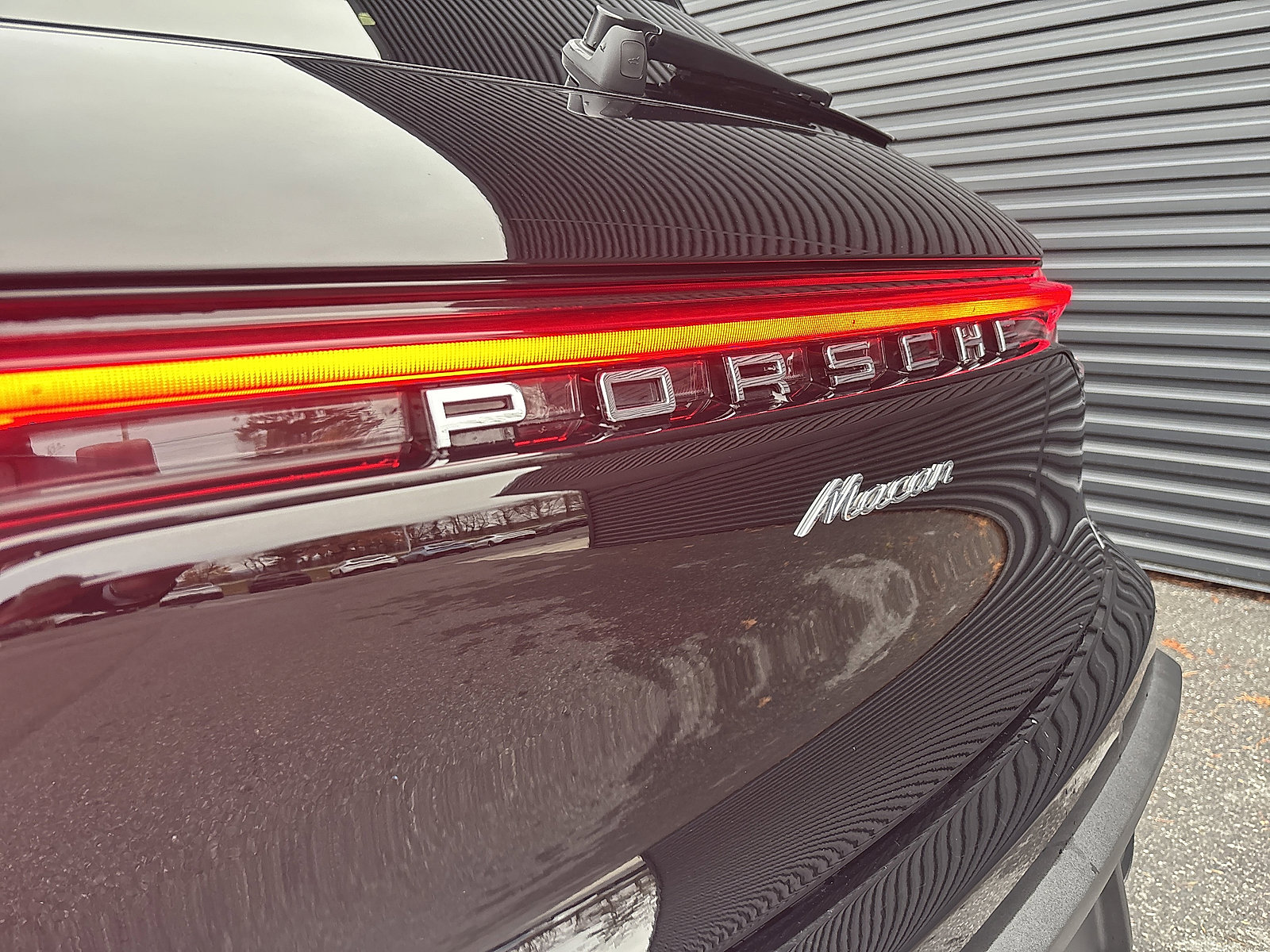 Certified 2024 Porsche Macan image 25