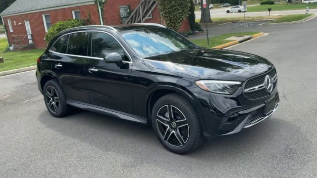 Used 2026 Mercedes-Benz GLC 300 4MATIC image 4