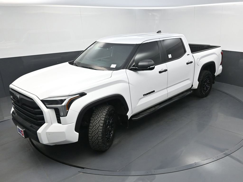 Used 2025 Toyota Tundra SR5 w/ SR5 Convenience Package AWD/4WD image 34