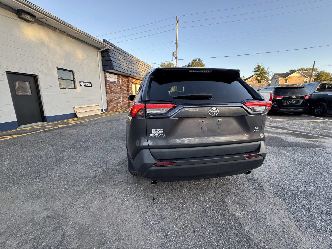 Used 2020 Toyota RAV4 LE image 16