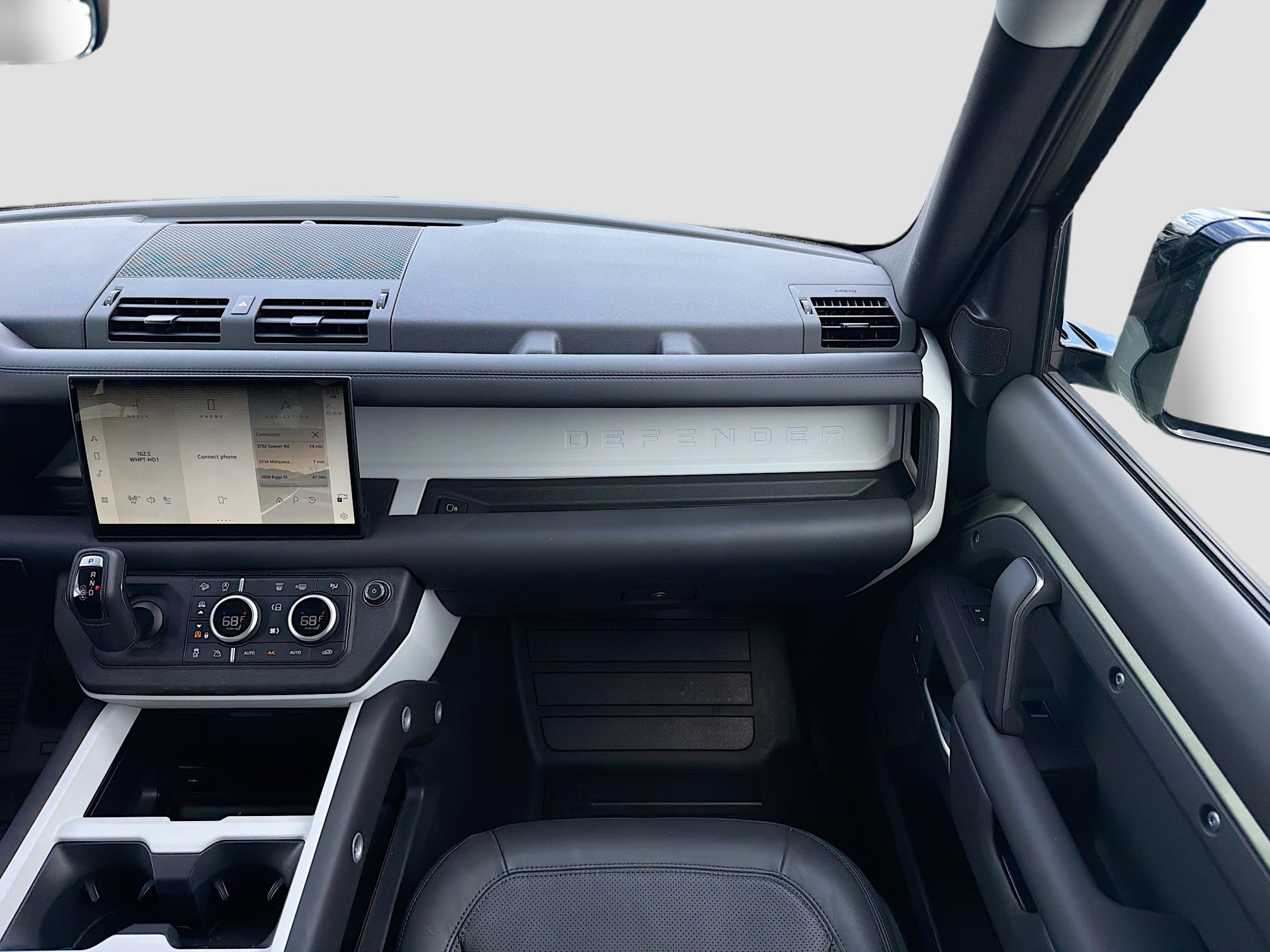 Used 2025 Land Rover Defender 110 S image 18