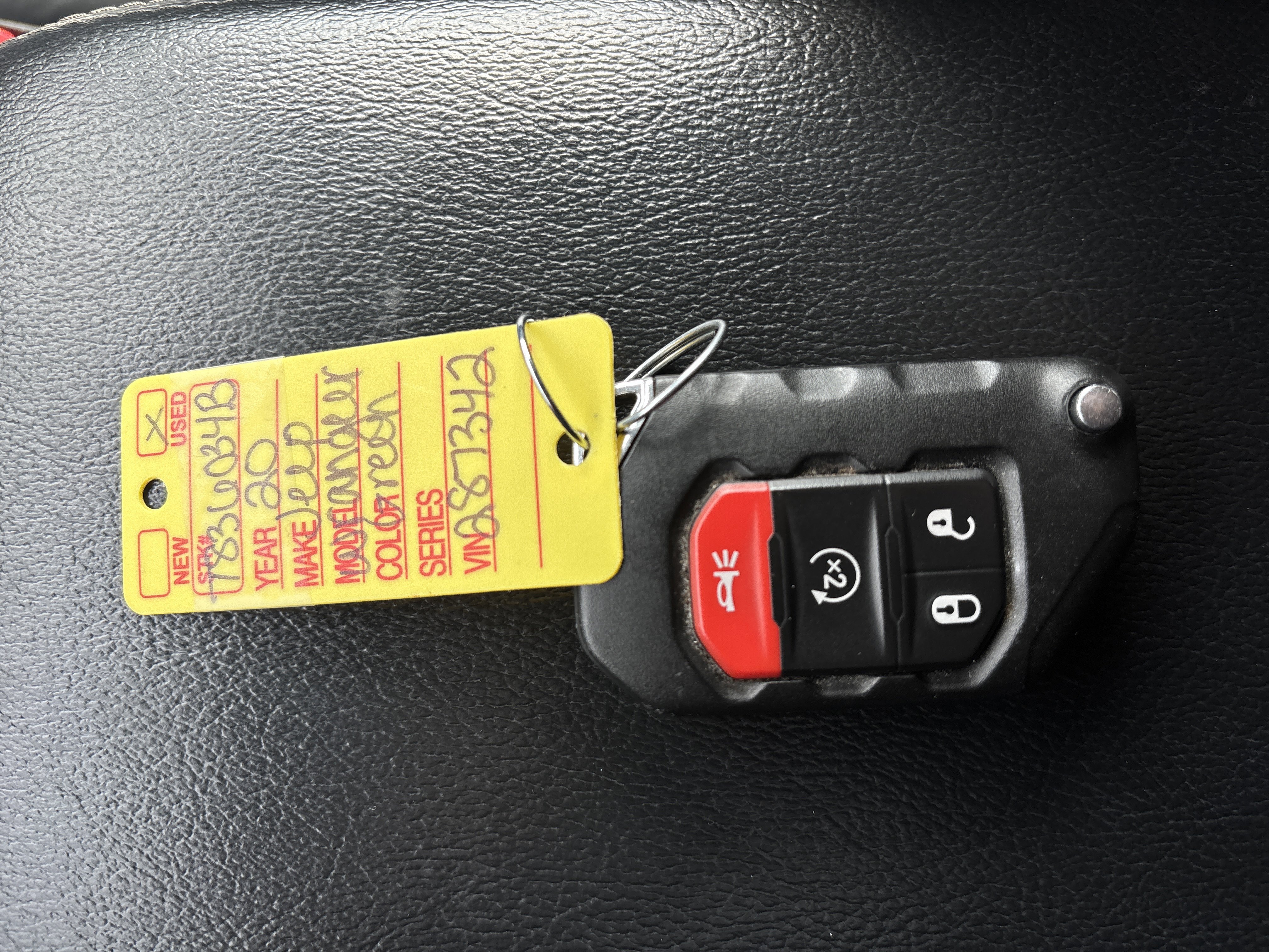 Used 2020 Jeep Wrangler Unlimited Sahara image 29