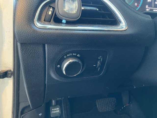 Used 2017 Chevrolet Cruze Premier image 8