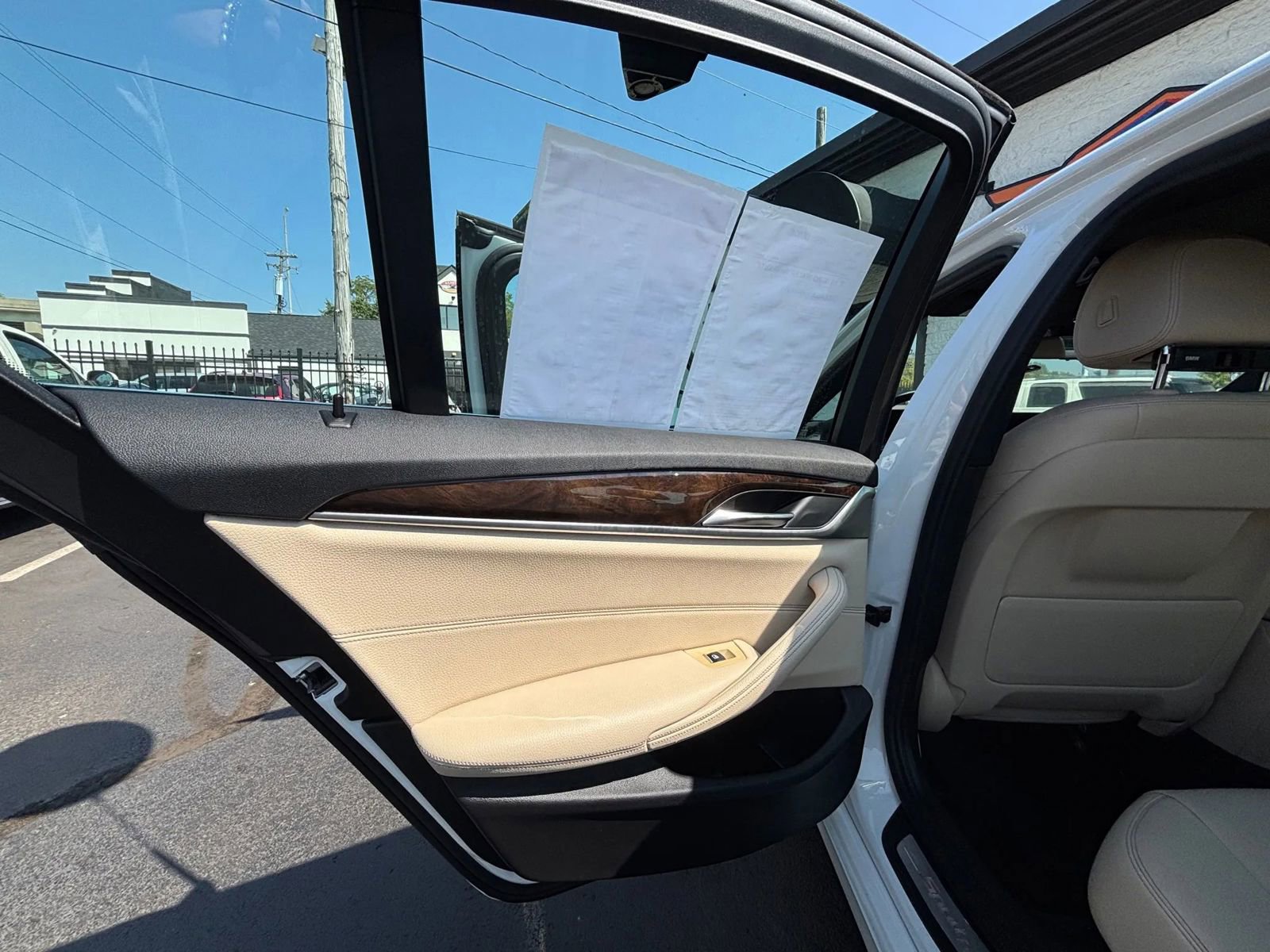 Used 2018 BMW 540i xDrive image 18