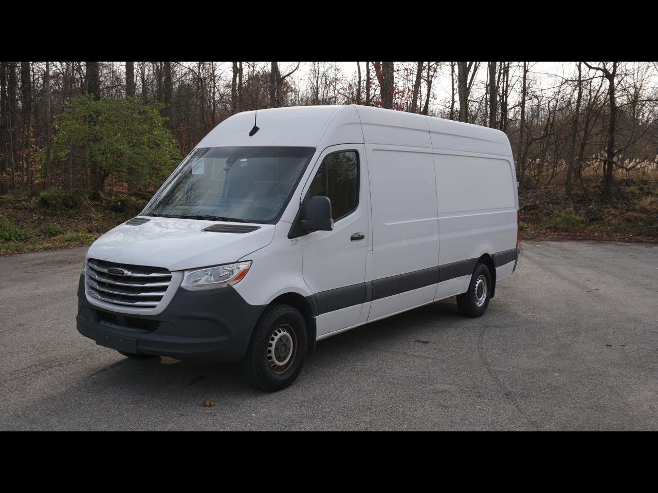 Used 2019 Freightliner Sprinter 170 image 1